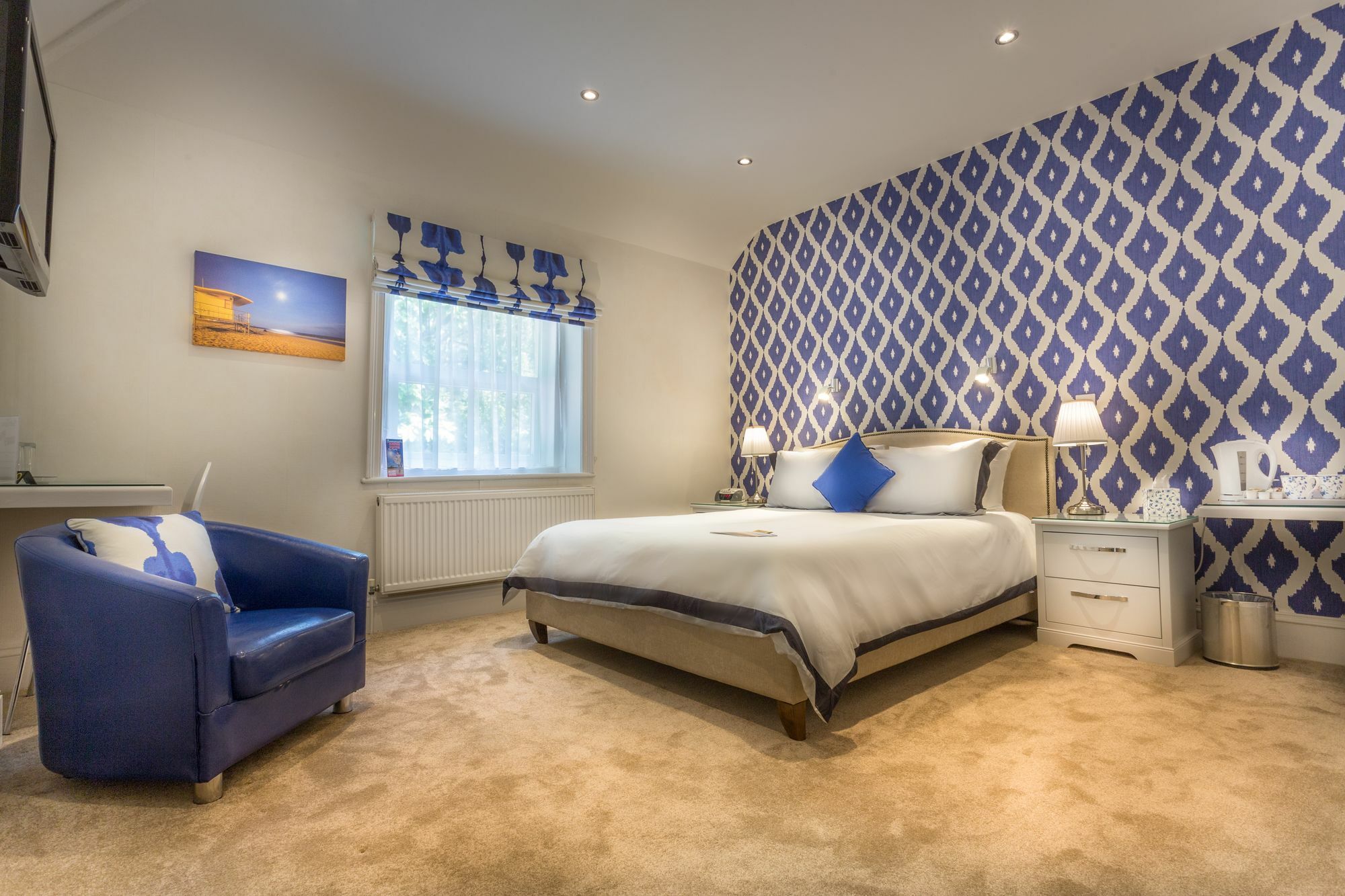 Balincourt Hotel Bournemouth Exterior photo A bedroom at the hotel